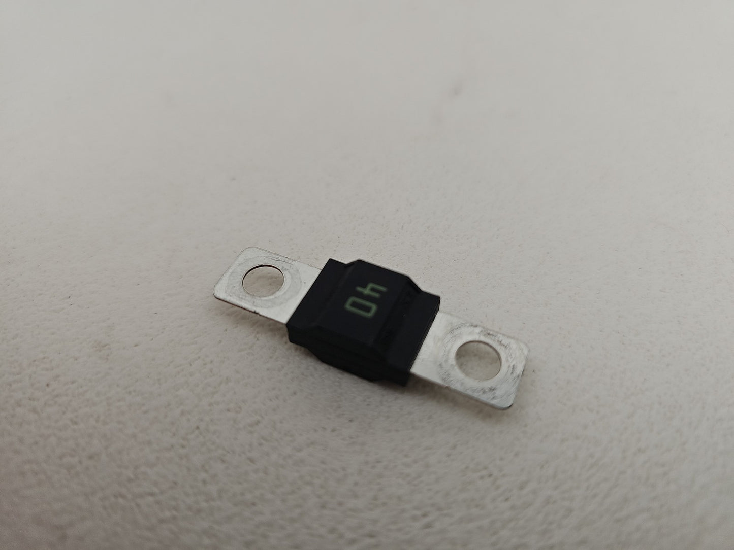 AUTOMOTIVE FUSES BOLT-ON 32V 40A 498 SERIES, MIDI