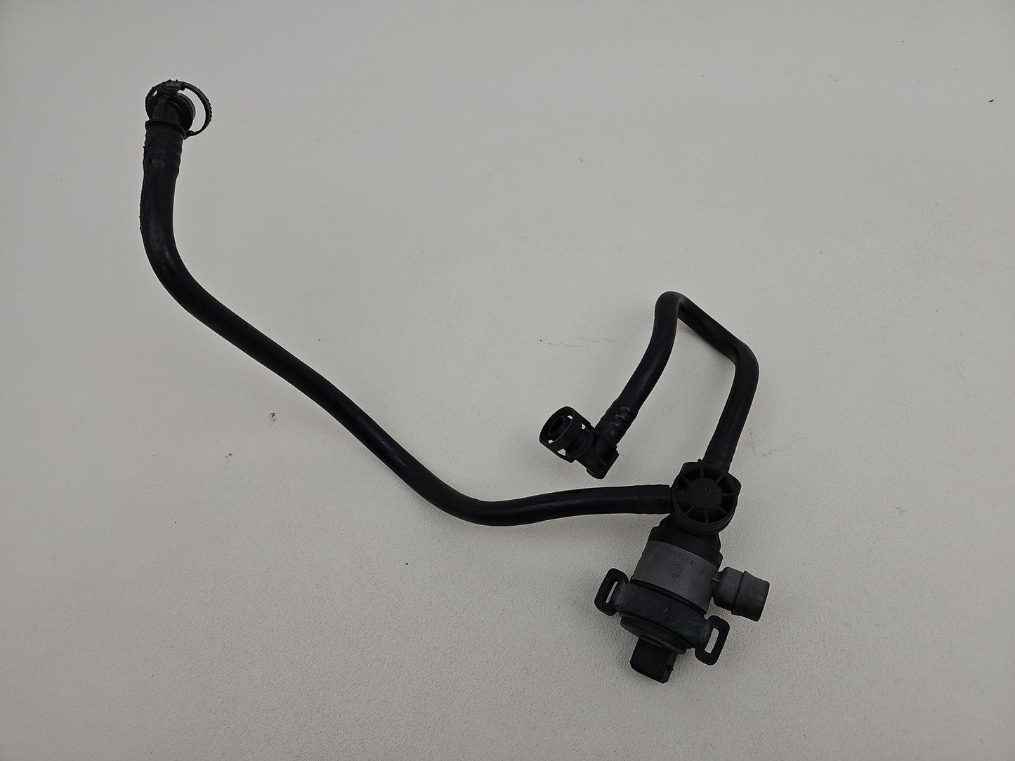BMW 1 2 3 4 Series F20 F22 F30 F32 N20 2.0i Vacuum Vent Solenoid 7636144