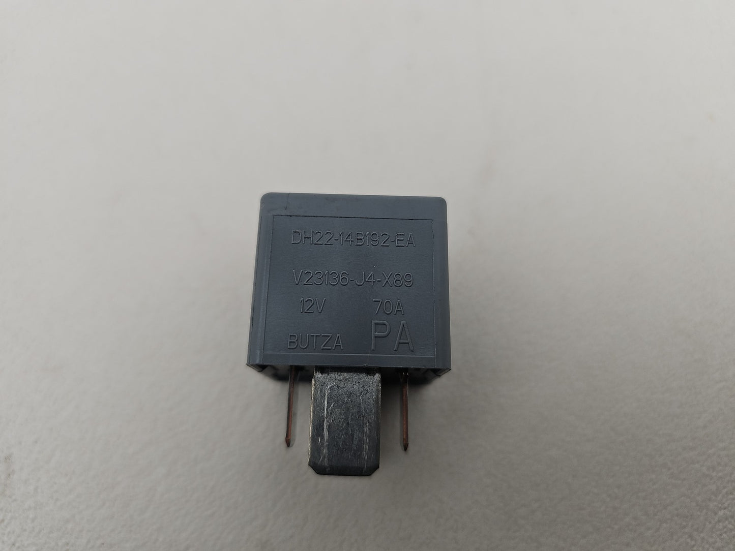 DH22-14B192-EA Land Rover Jaguar 4-Blade Grey Relay 70A 12V Tyco V23136-J4-X89