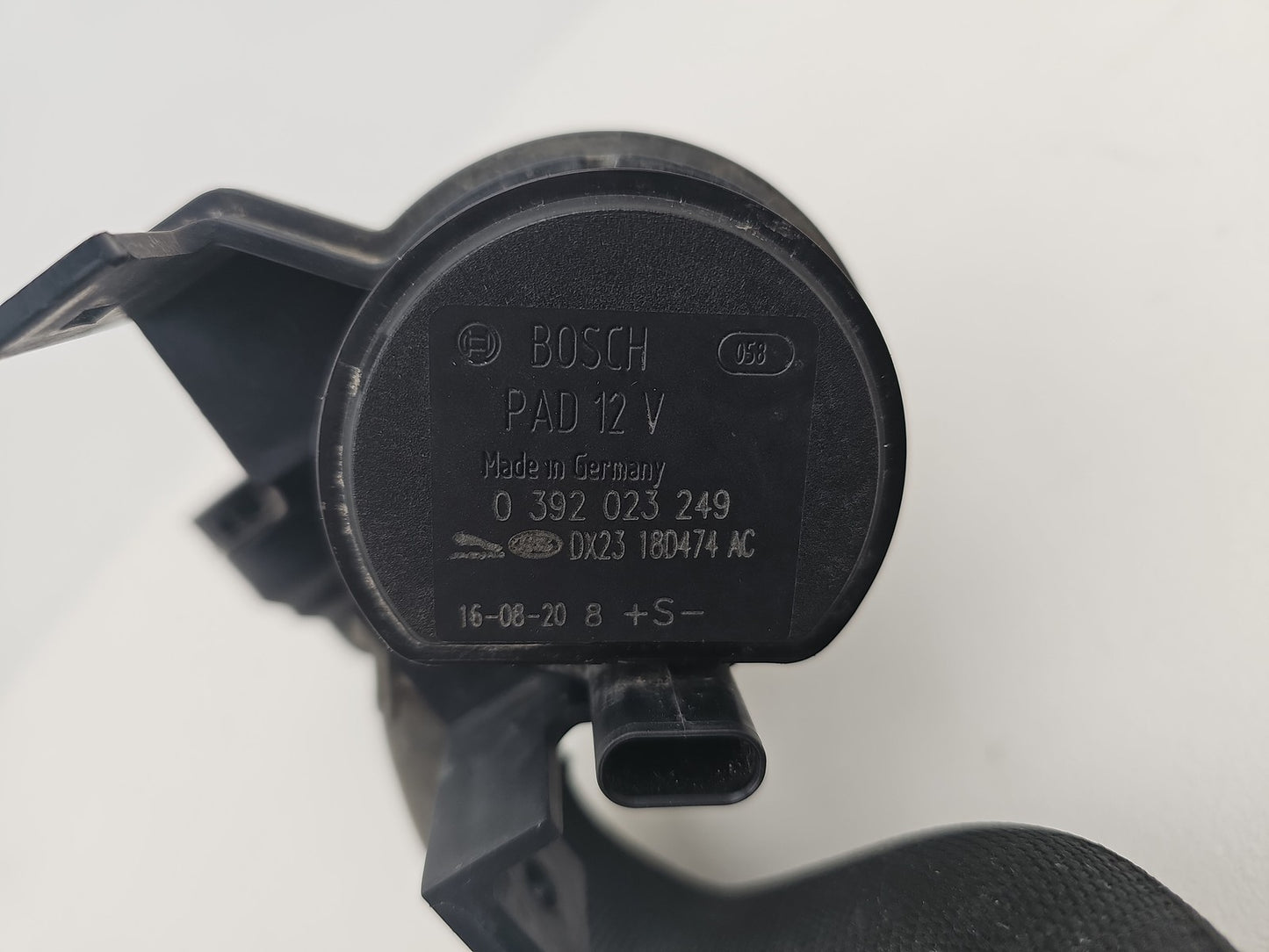 JAGUAR / LAND ROVER Auxiliary Water Pump 0392023249 XE R-SPORT D X760 Diesel