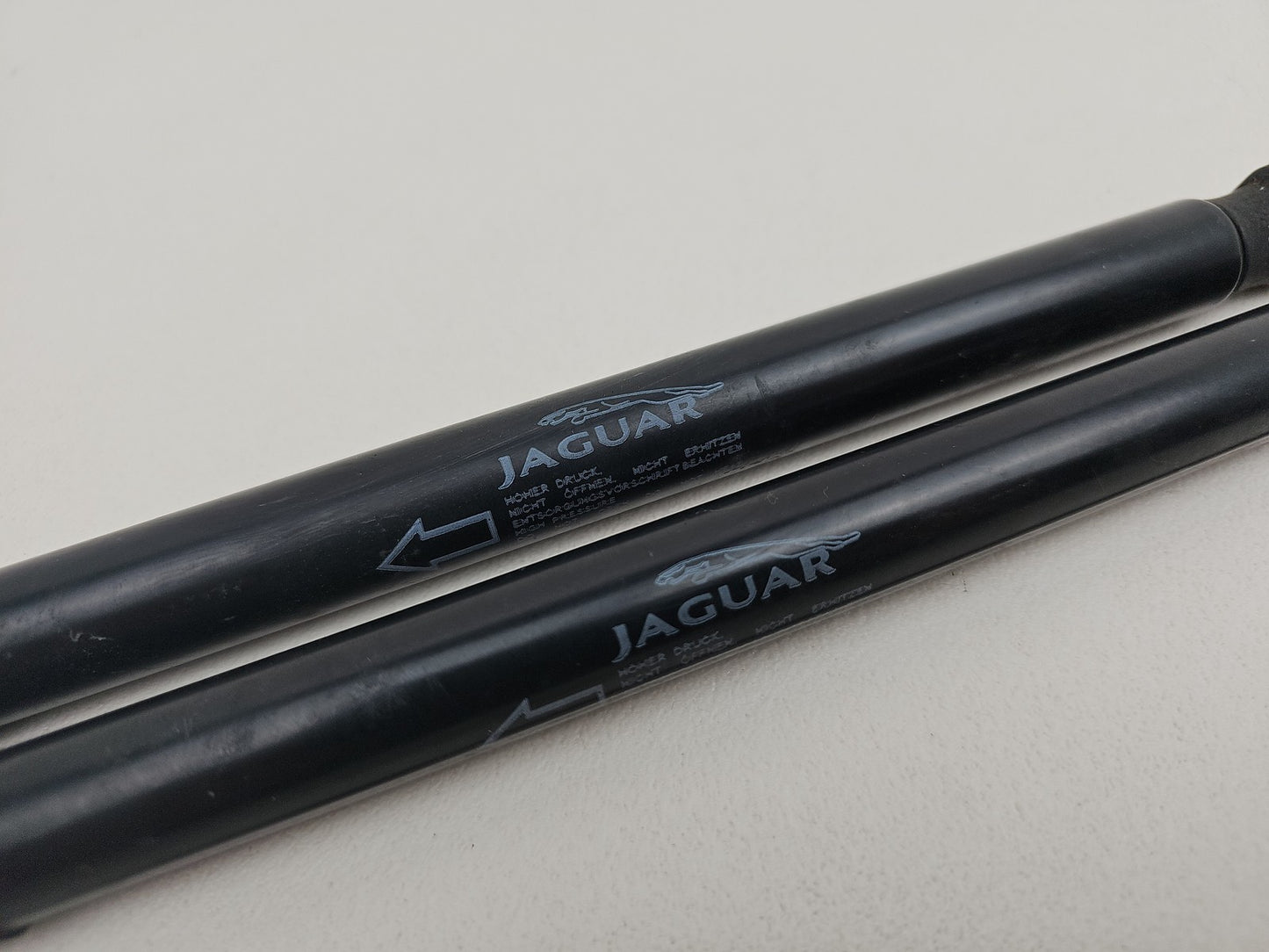 JAGUAR XF X260 PAIR OF FRONT BONNET HOOD GAS LIFTING STRUTS 2016 GX73-16C826-AB
