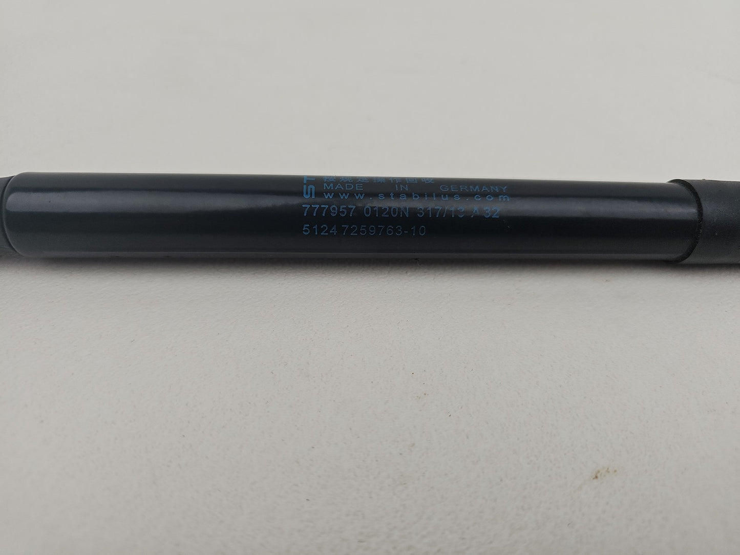 BMW GENUINE F30 3 SERIES BOOT LEFT SIDE GAS STRUT 777957