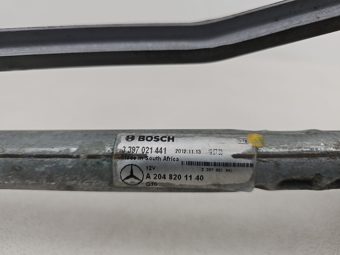 Front Wiper Motor & Mechanism / Linkage 9