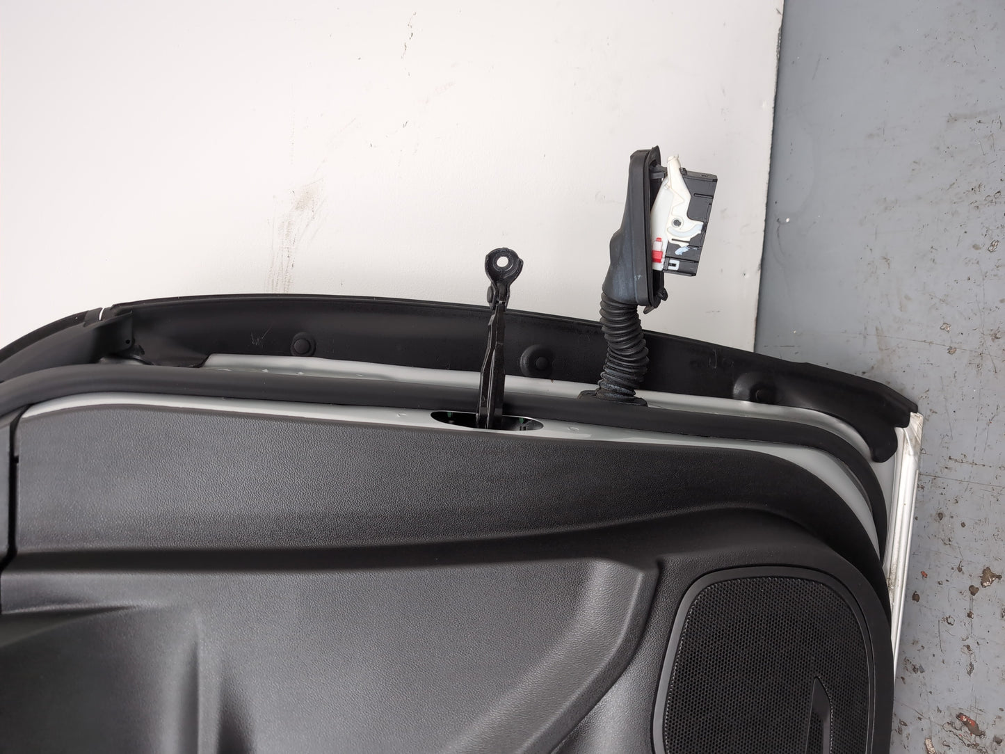Door Front LH 14