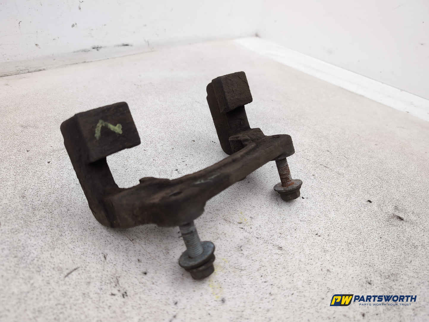 Bmw 5series 520d Se Brake Caliper Support Front Lh Passenger Side 2013-2017 - photo 6