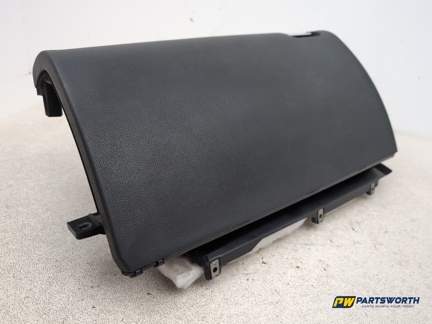 Glove Compartment Assembly 9