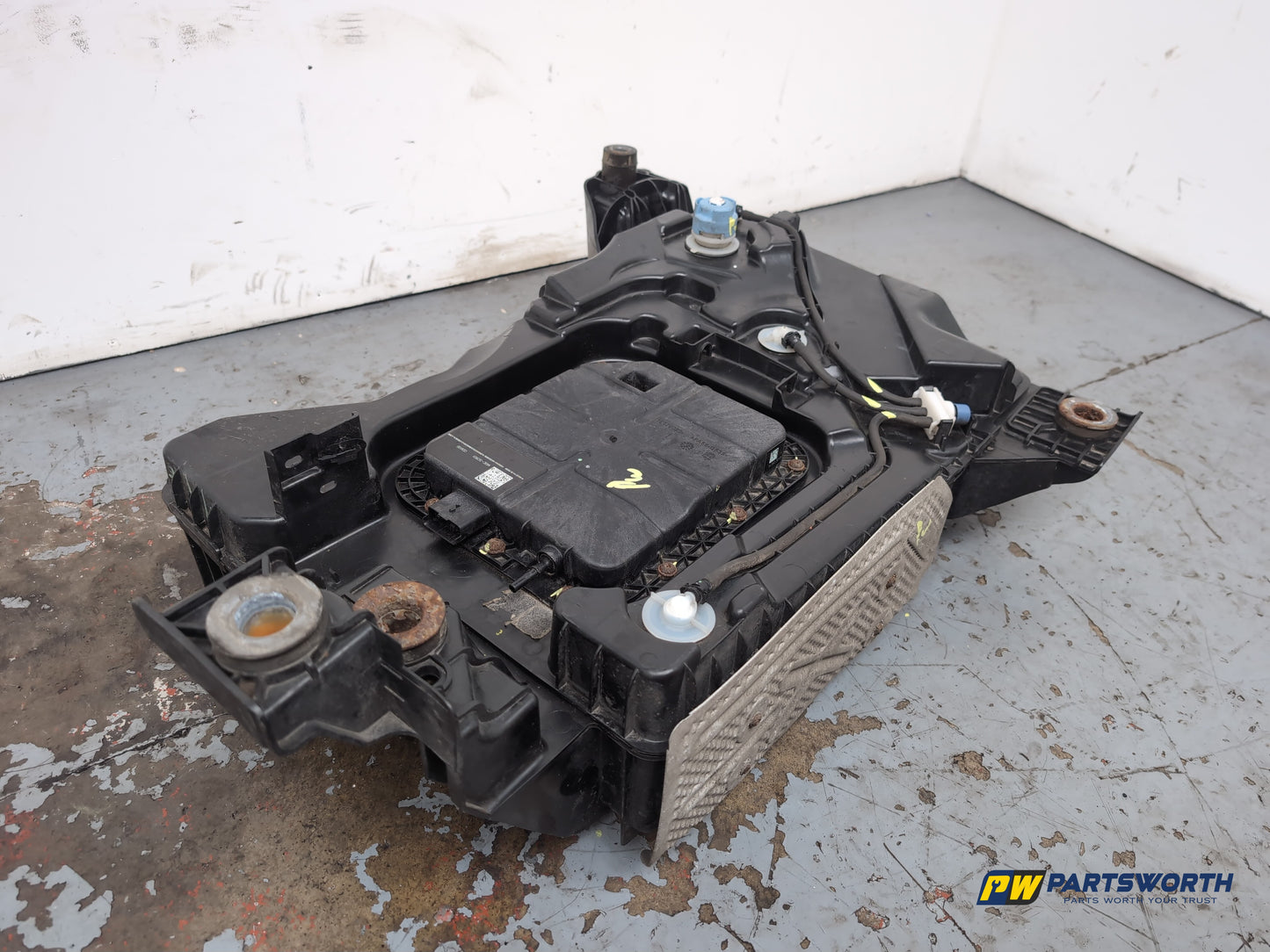 Emissions Additive Tank / AdBlue Tank 9