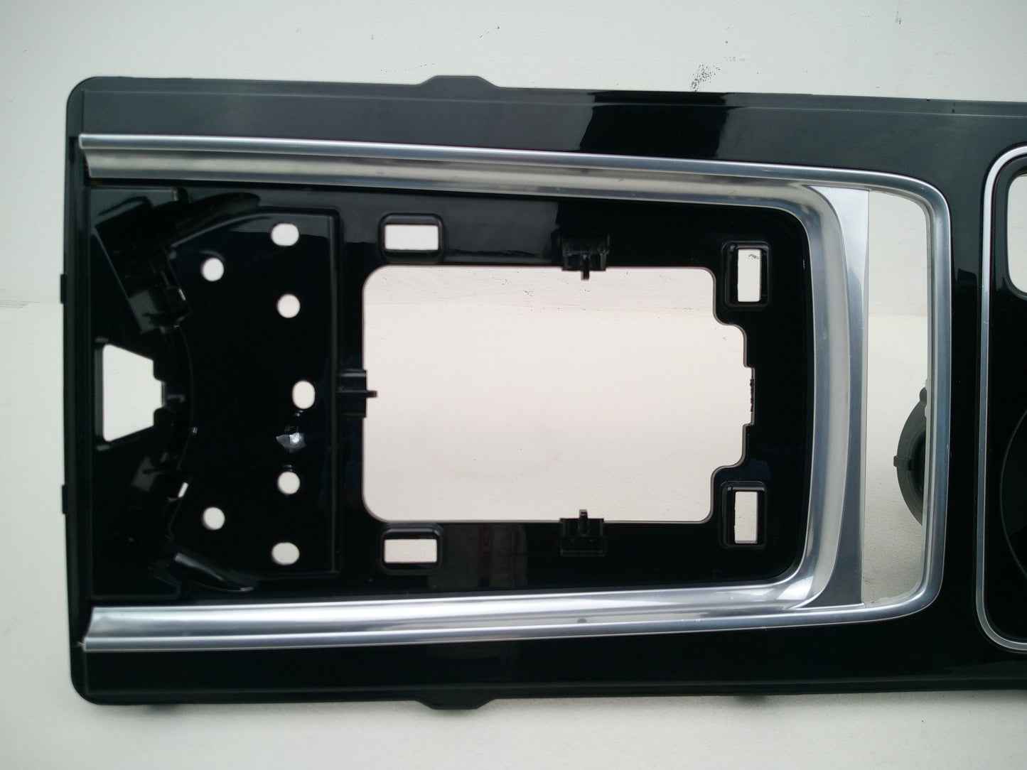 Centre Console 8