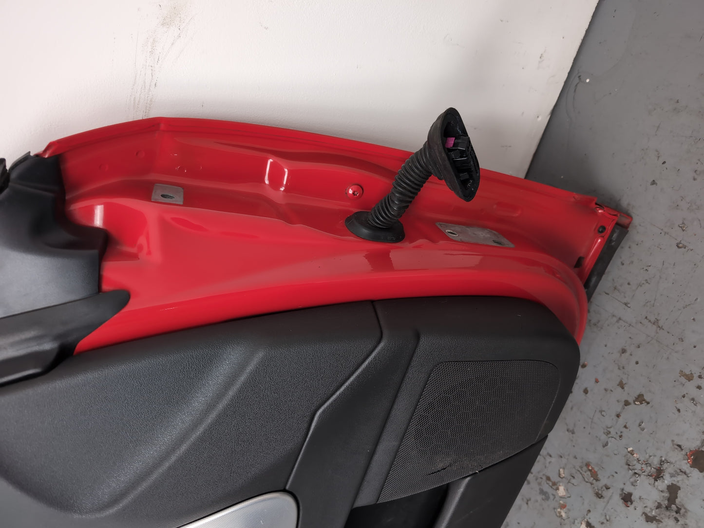 Door Front LH 15
