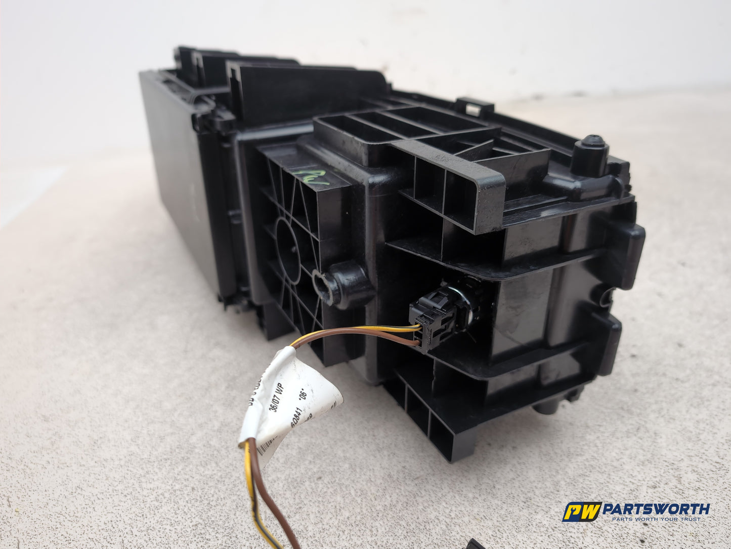 Mercedes Cls 320 Cdi Auto Centre Console Storage Tray A2198600030 2007-2008 - photo 8