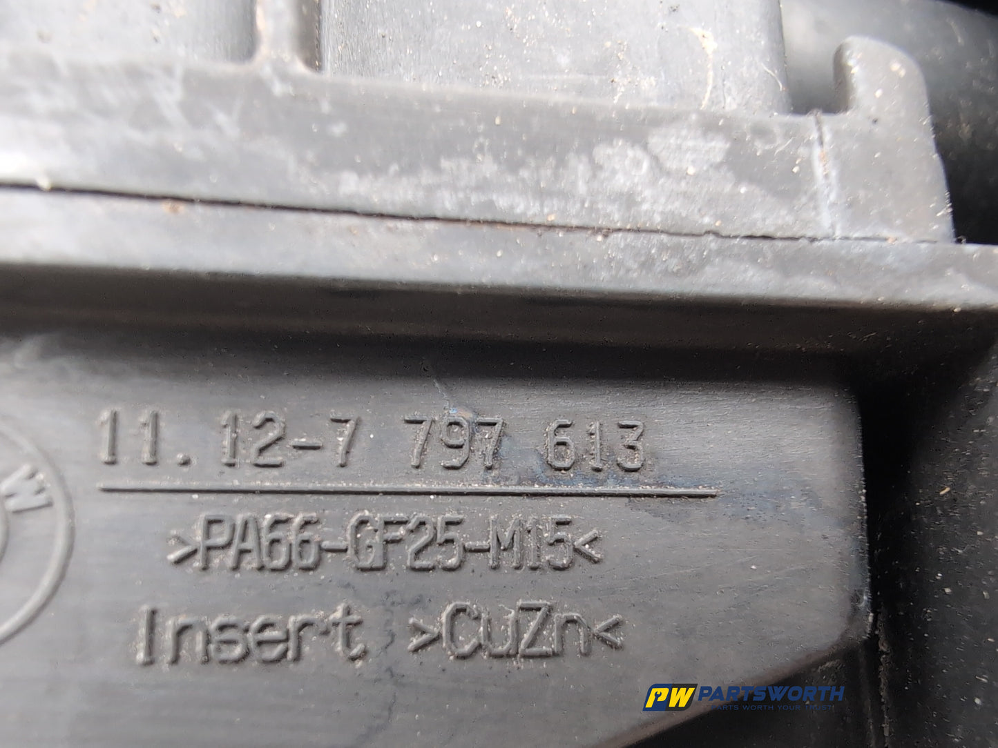 Camshaft Cover 7