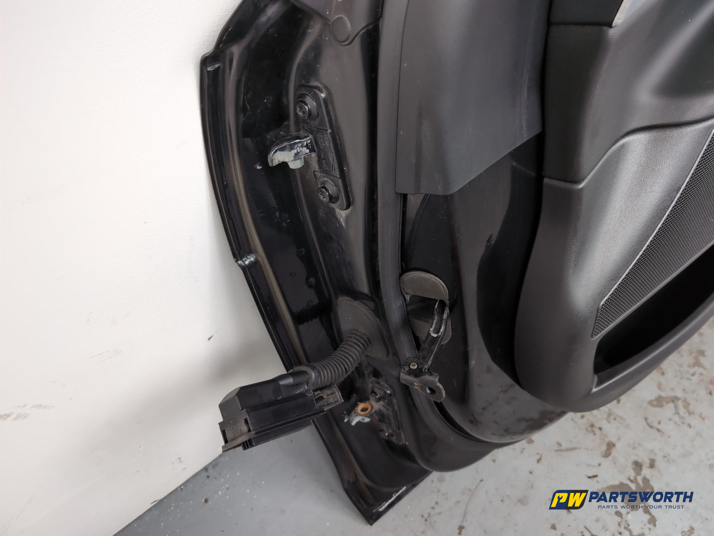 Door Front RH 13