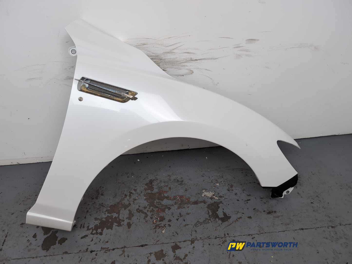 Wing Front RH 12