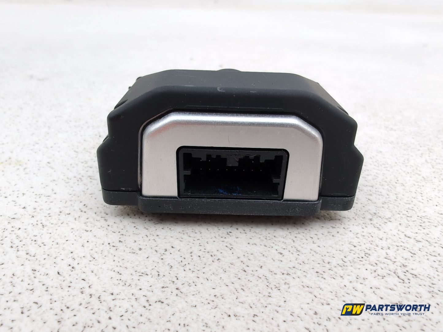 Camera Front 7