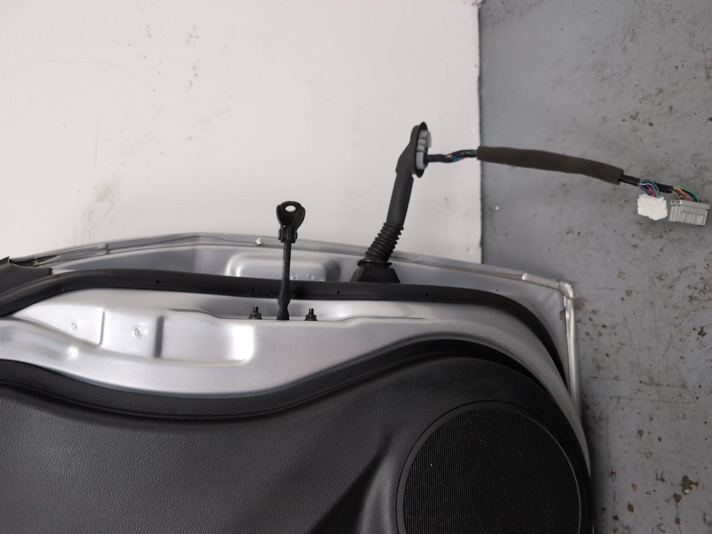 Door Front LH 13