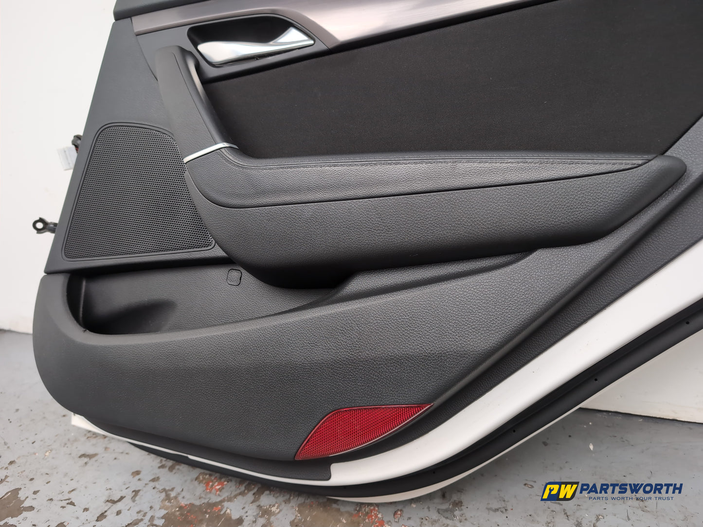Door Rear RH 15