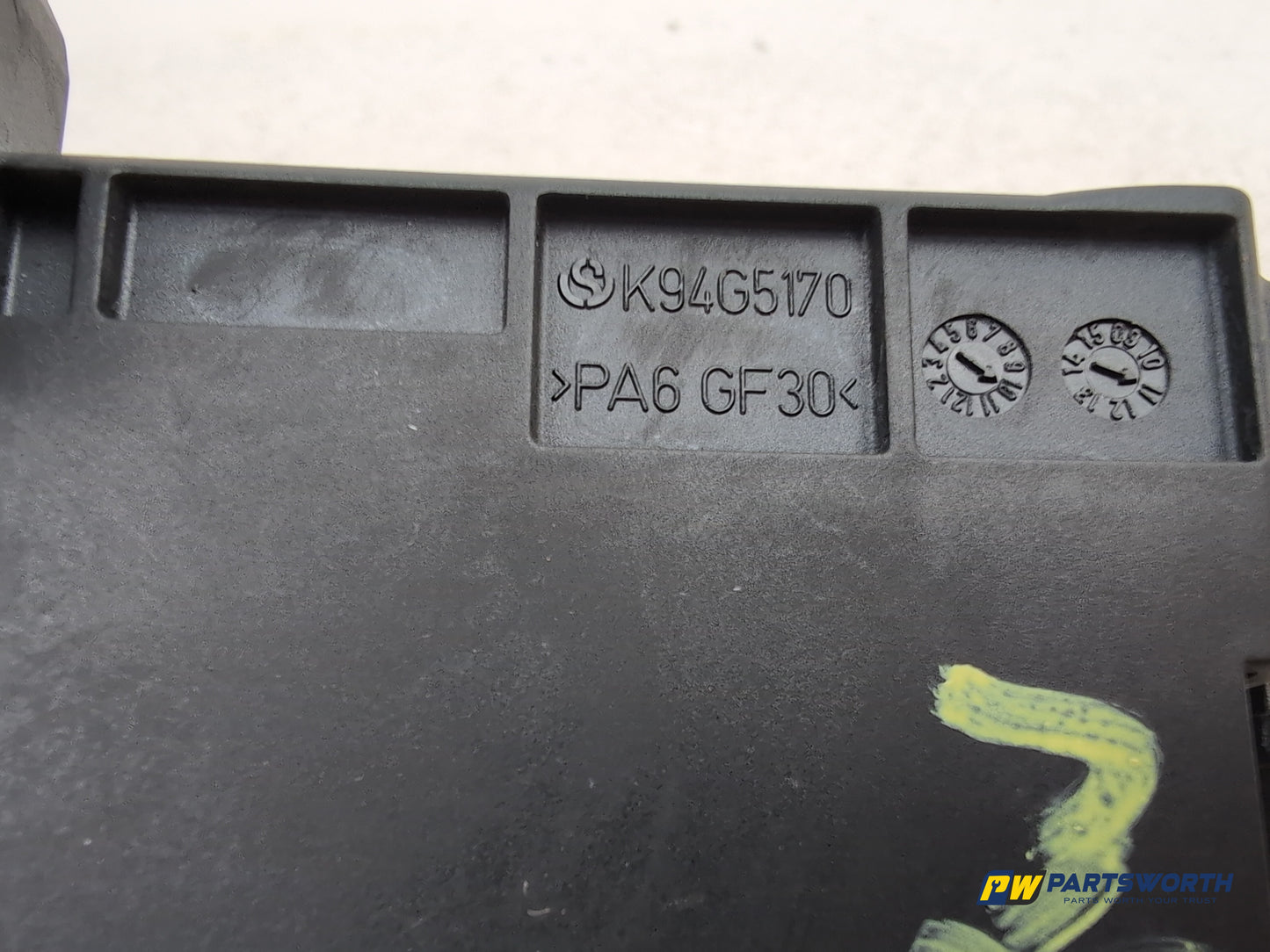 Audi A6 Se Tdi Positive Battery Distribution Terminal 4g0937517 2011-2018 - photo 7
