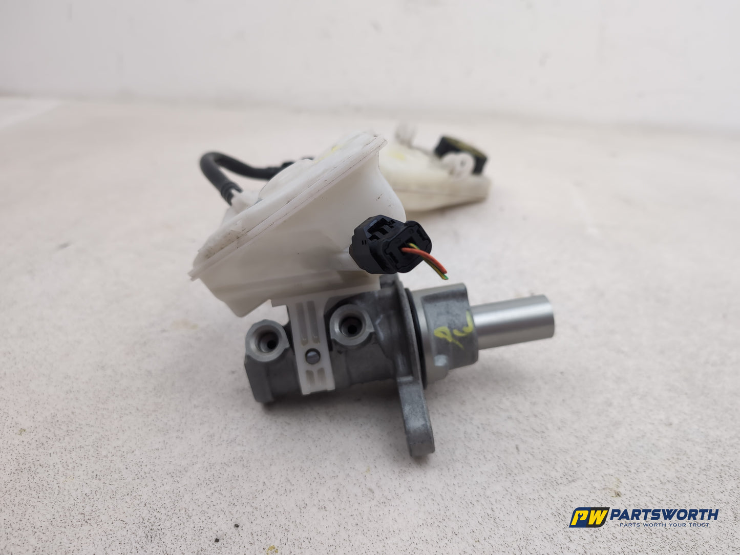Citroen C4 Vtr+ Hdi Brake Master Cylinder 2006 And Reservoirs 2010-2013 - photo 7
