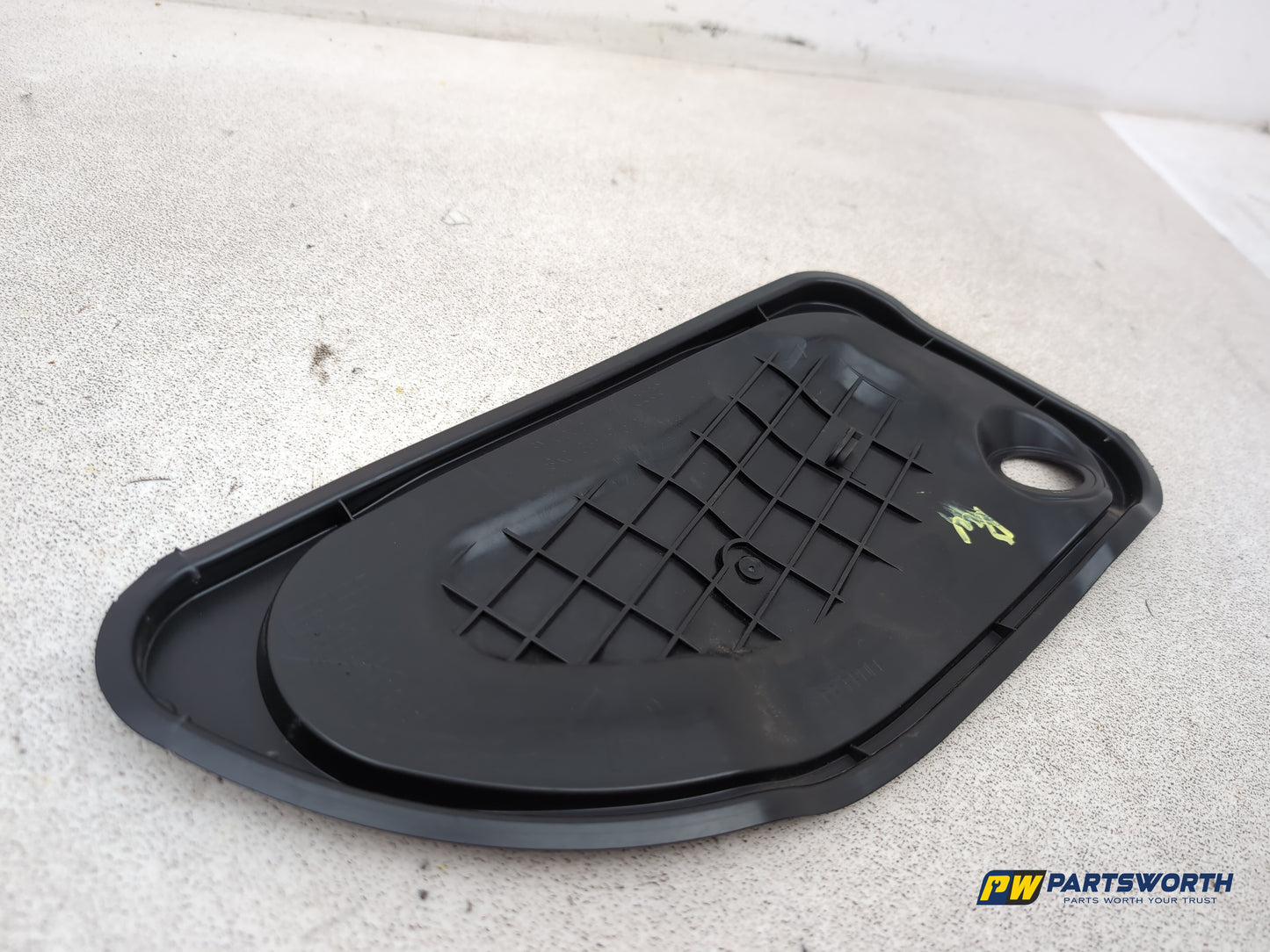 Audi A4 S Line Black Edit Quat Right Door Locking Mechanism Access Cover Panel - photo 5