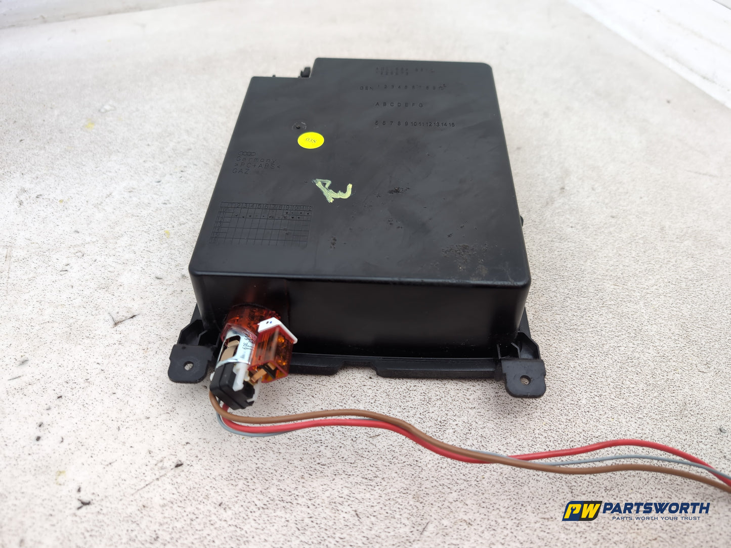 Audi A6 Se Tdi Quattro Auto Centre Console Storage Compartment 4g0864981 - photo 7