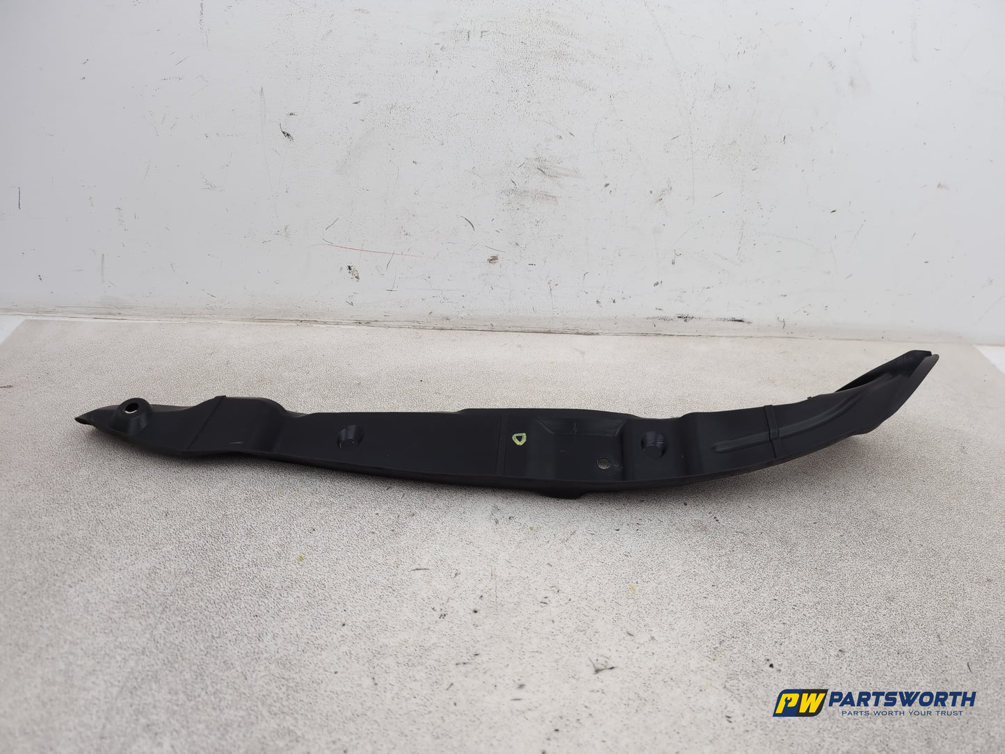Audi A6 Se Tdi Quattro Auto Front Wing Mount Bracket Right Driver Side 4g0821112 - photo 6