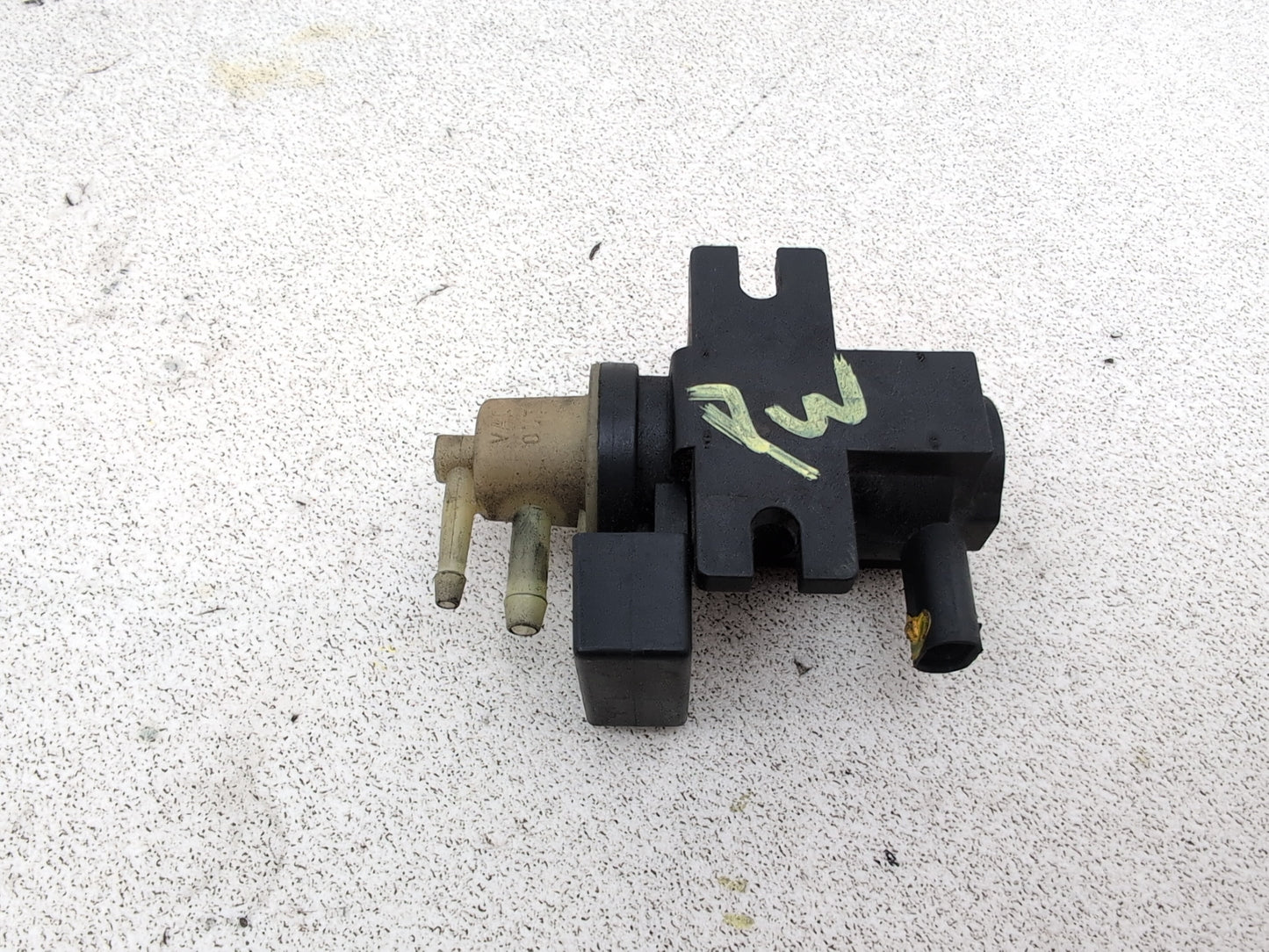 Mercedes-Benz B200 B-Class W245 2.0l Diesel Turbo Vacuum Solenoid Valve - photo 7