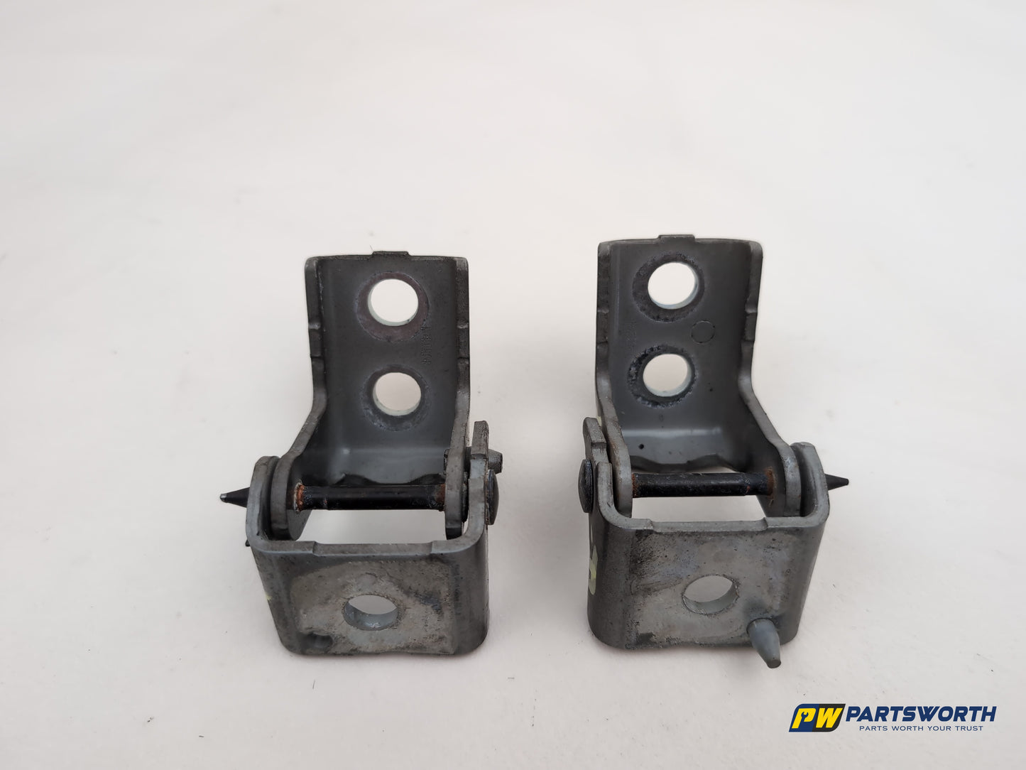 RH Front Door Hinge Pair 6