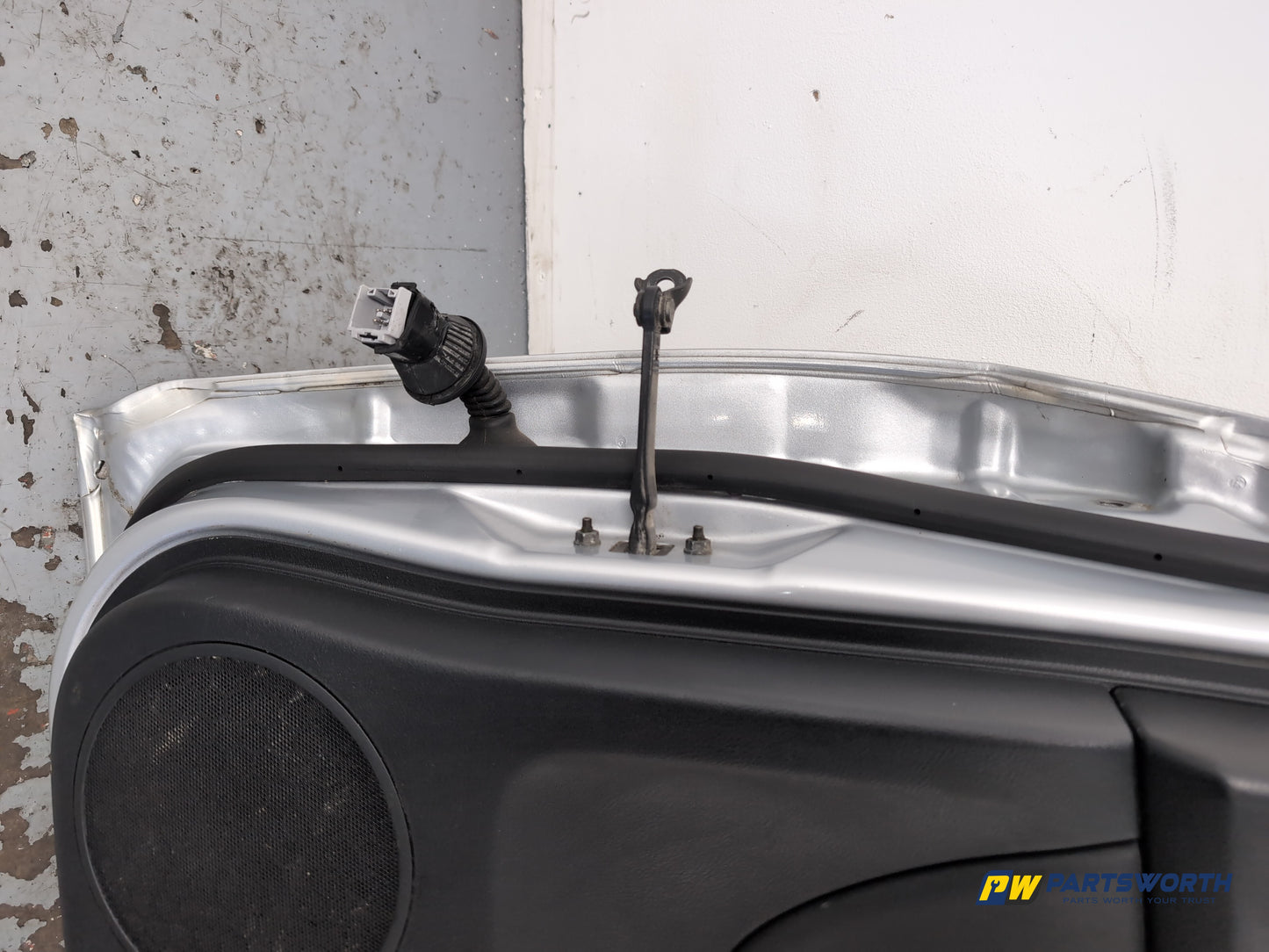 Door Rear RH 16