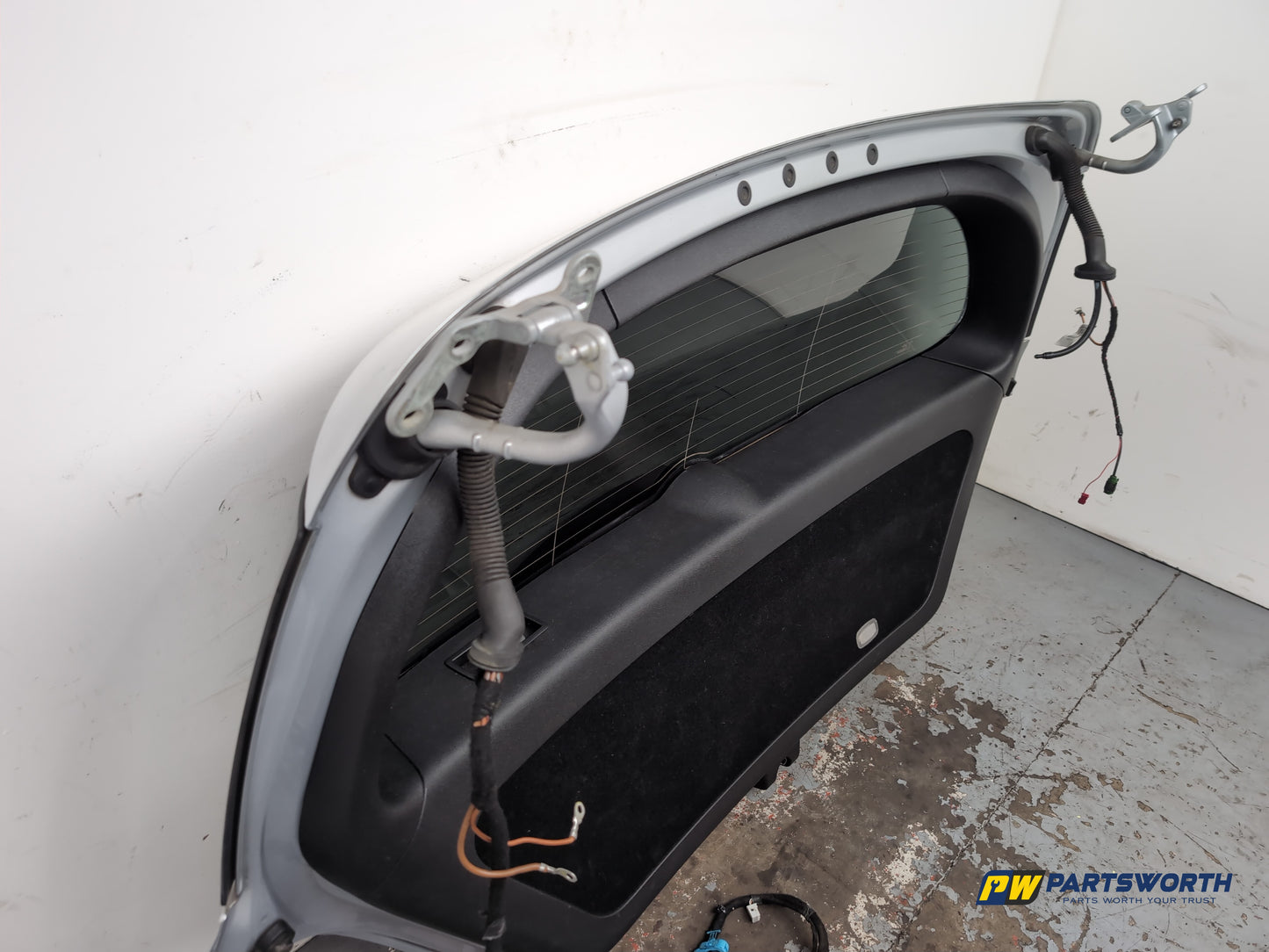 Boot Lid 10