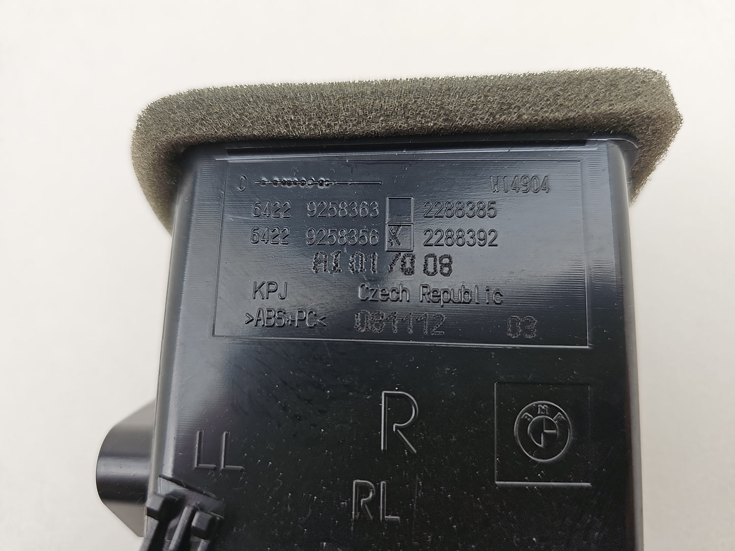 Facia Vent RH 6