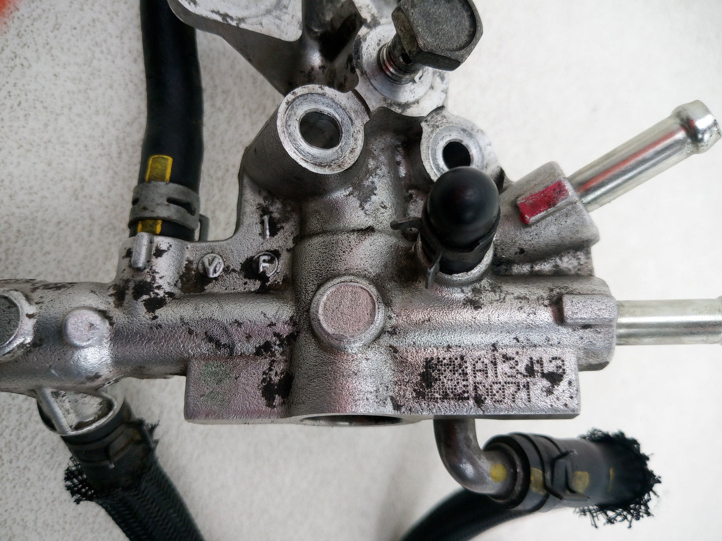 High pressure fuel pump 6