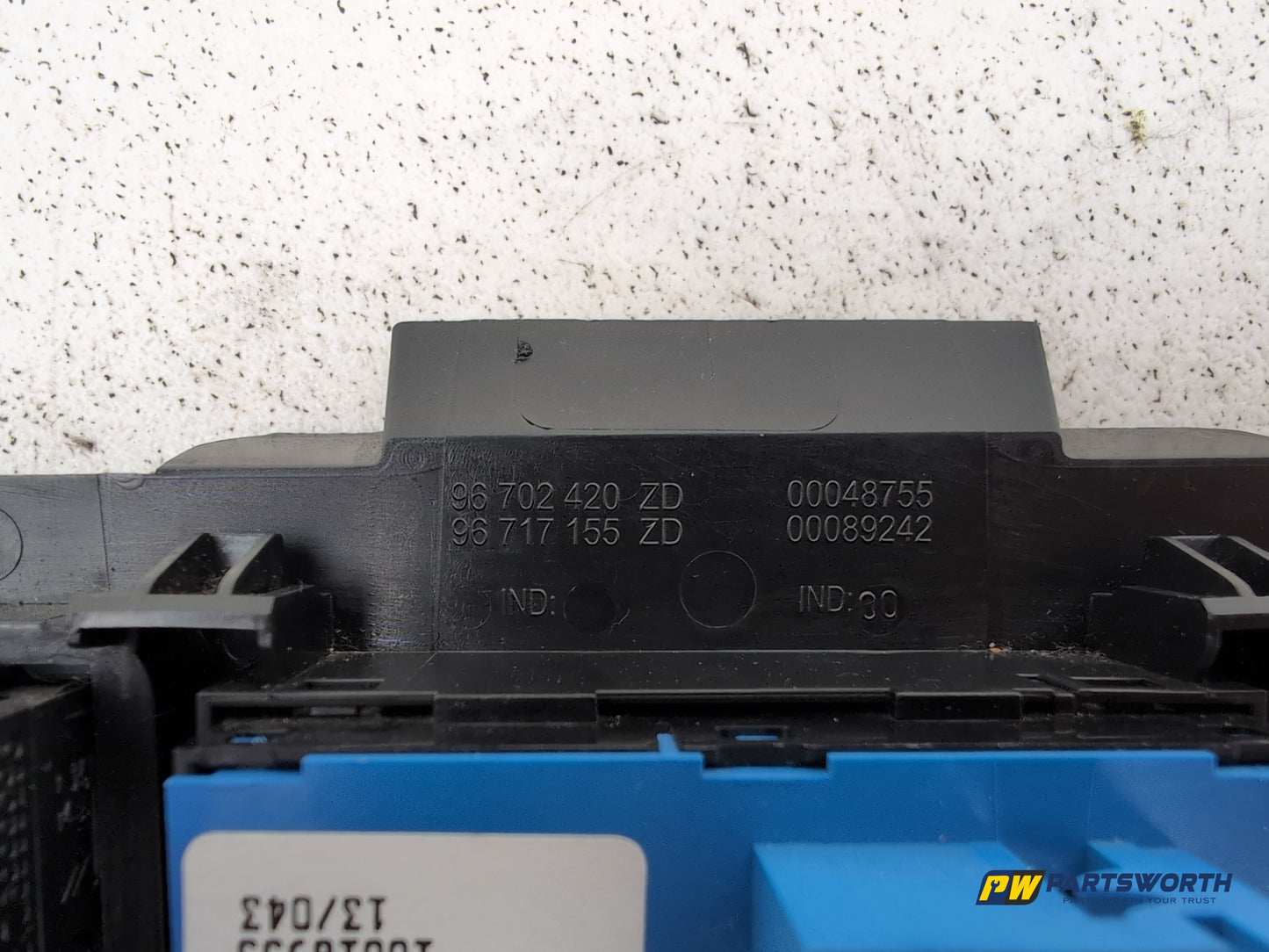 Citroen C4 Vtr+ Hdi Child Lock & Headlight Control Switch 96717155 2010-2013 - photo 6