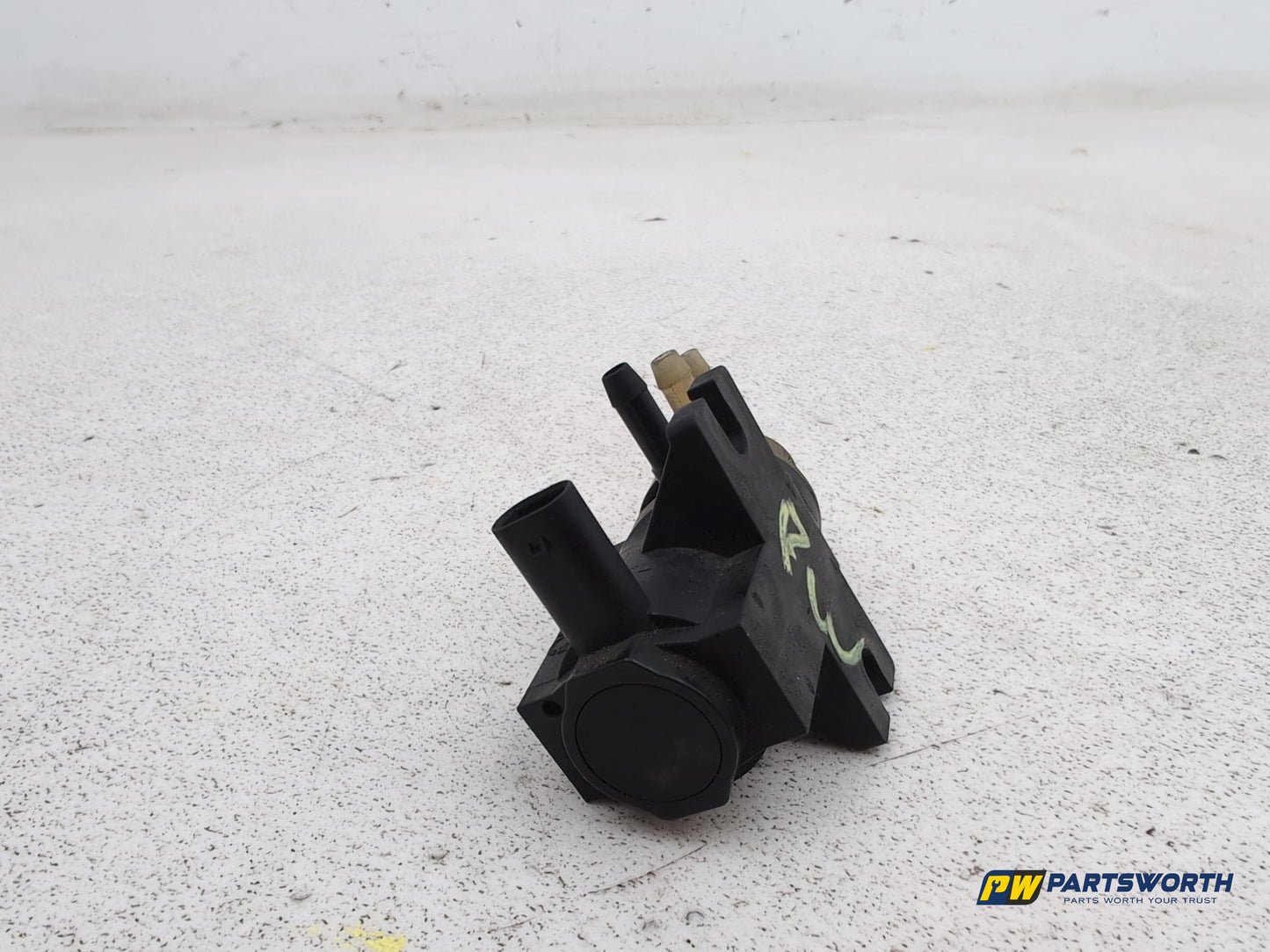 Mercedes-Benz C250 Amg Sport Ed125 Cdi Bcy Vacuum Solenoid Valve A0091533128 - photo 6