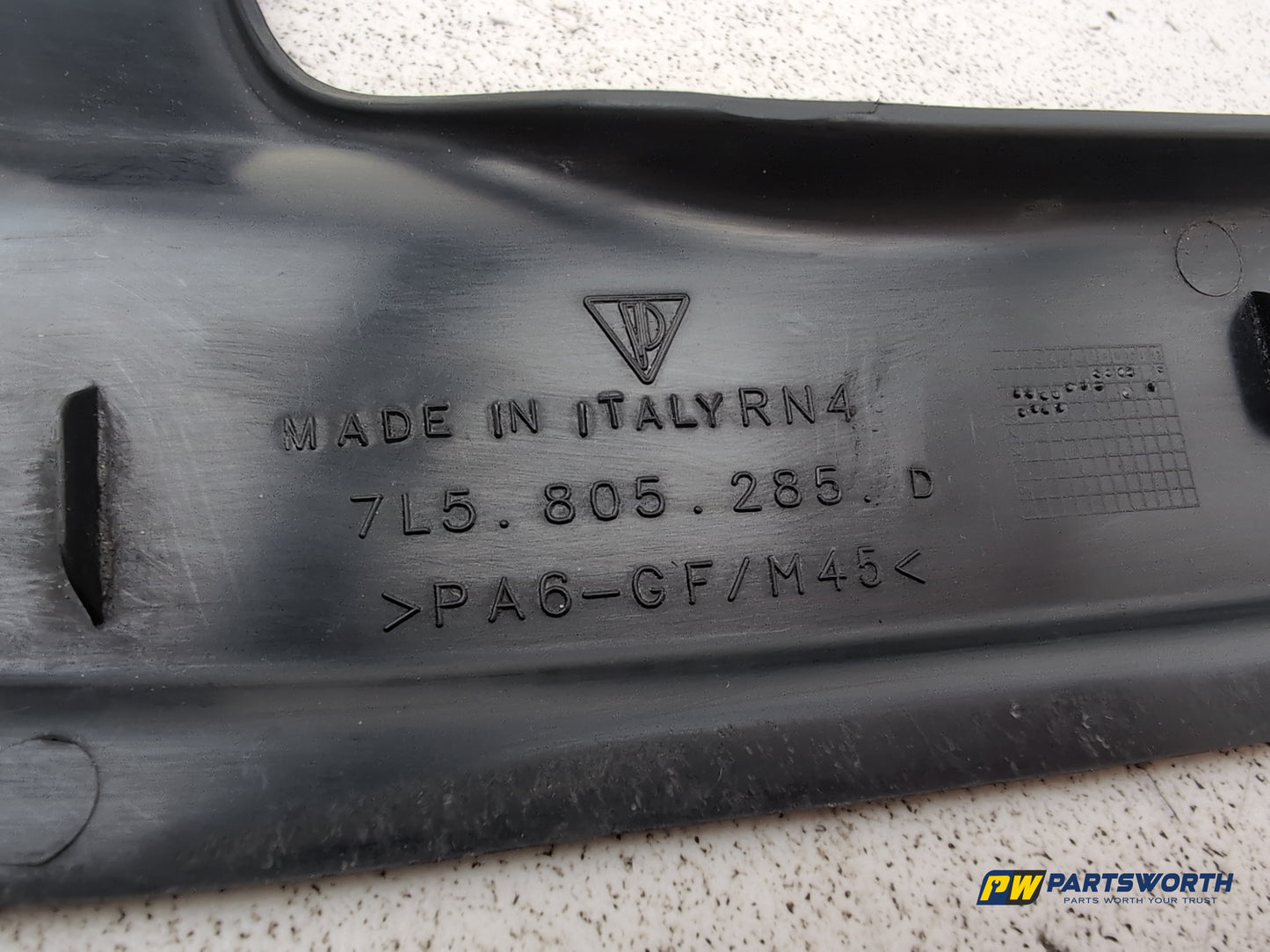 Porsche Cayenne Tiptronic S Engine Cover Panel Trim Passenger Side 7l5805285 - photo 6