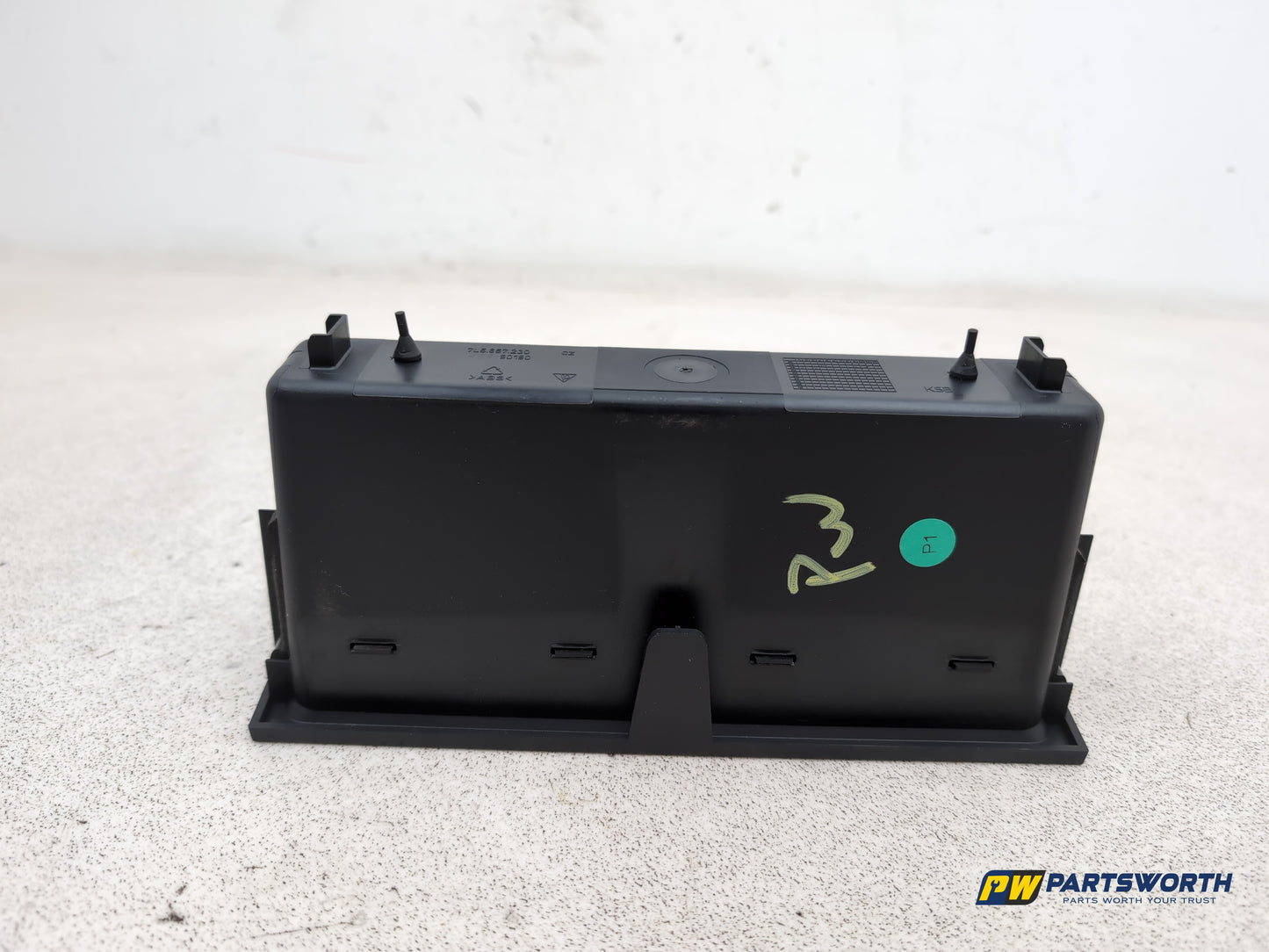Porsche Cayenne Tiptronic S Centre Console Storage Tray 7l5857230 2003-2010 - photo 6