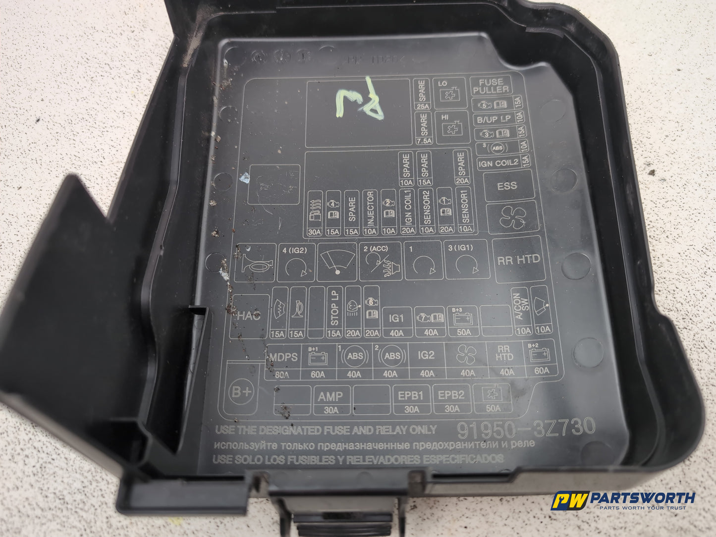 Hyundai I40 Style Crdi Fuse Box Cover 919503z730 2011-2019 - photo 6