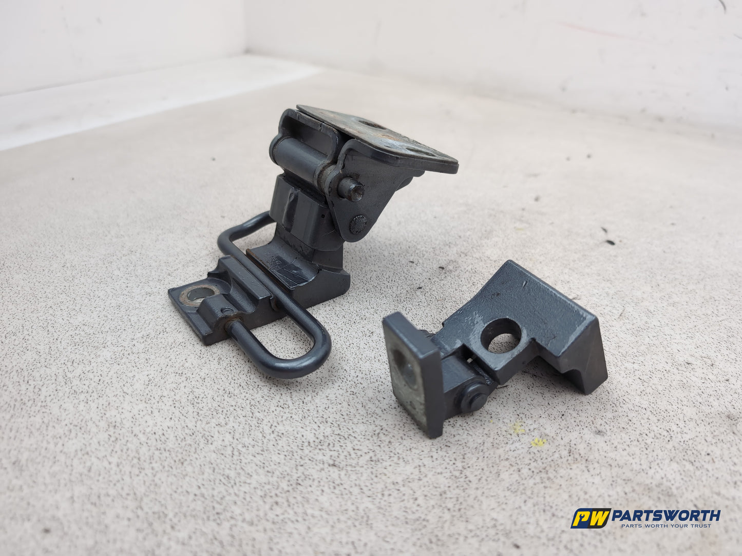 Porsche Cayenne Tiptronic S Rear Right Door Hinge Driver Side 7l0833412 - photo 6
