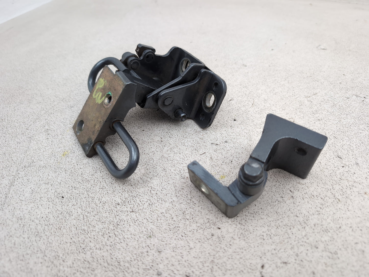 Porsche Cayenne Tiptronic S Rear Left Door Back Hinge Passenger Side 2003-2010 - photo 6