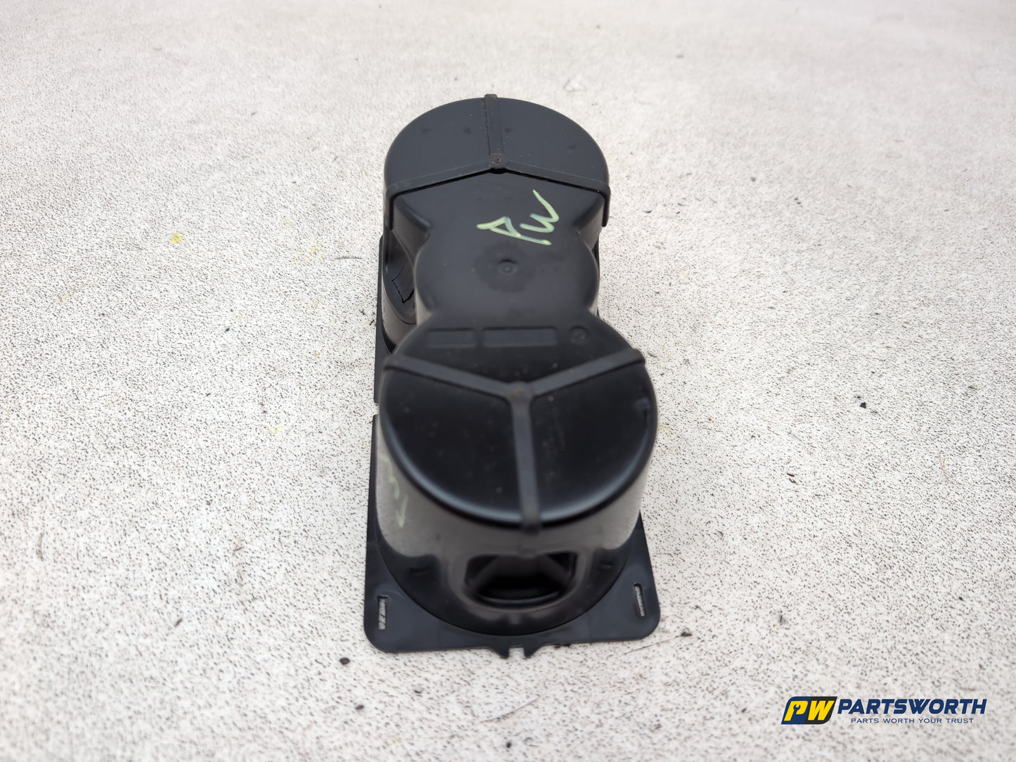 Jaguar Xf Portfolio D Centre Console Cup Holder 2015-2017 - photo 6