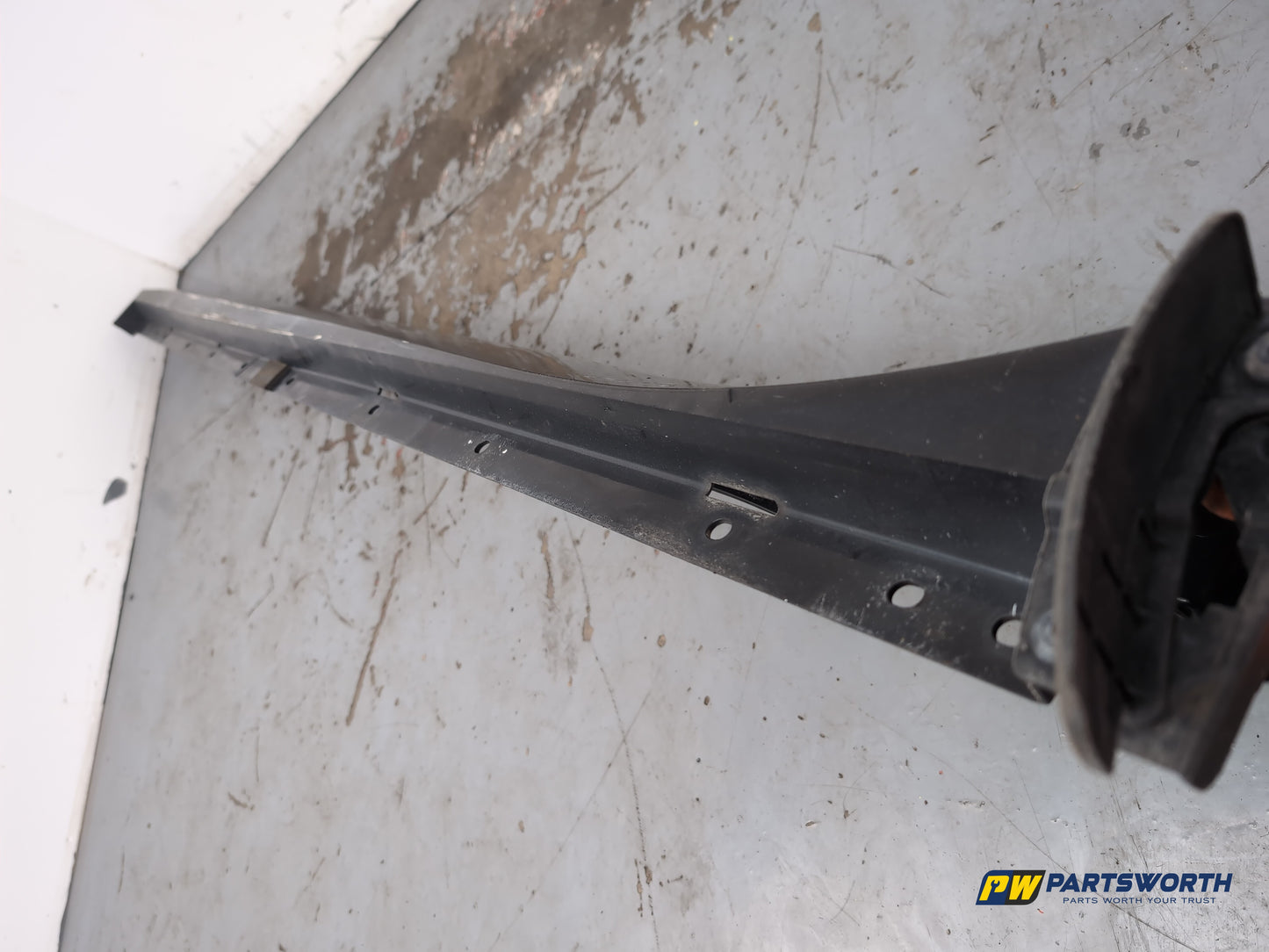 Side Skirt LH 12