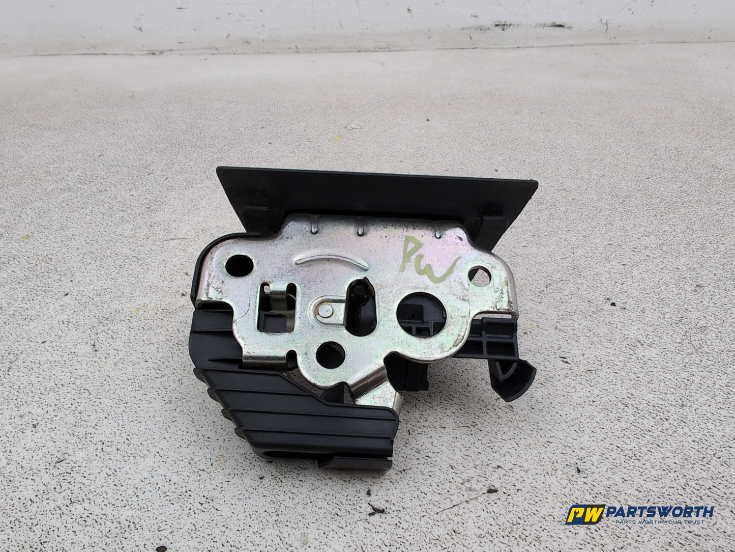 Audi A4 S Line Black Edit Tdi Quat Boot Lid Lock 2012-2015 - photo 6