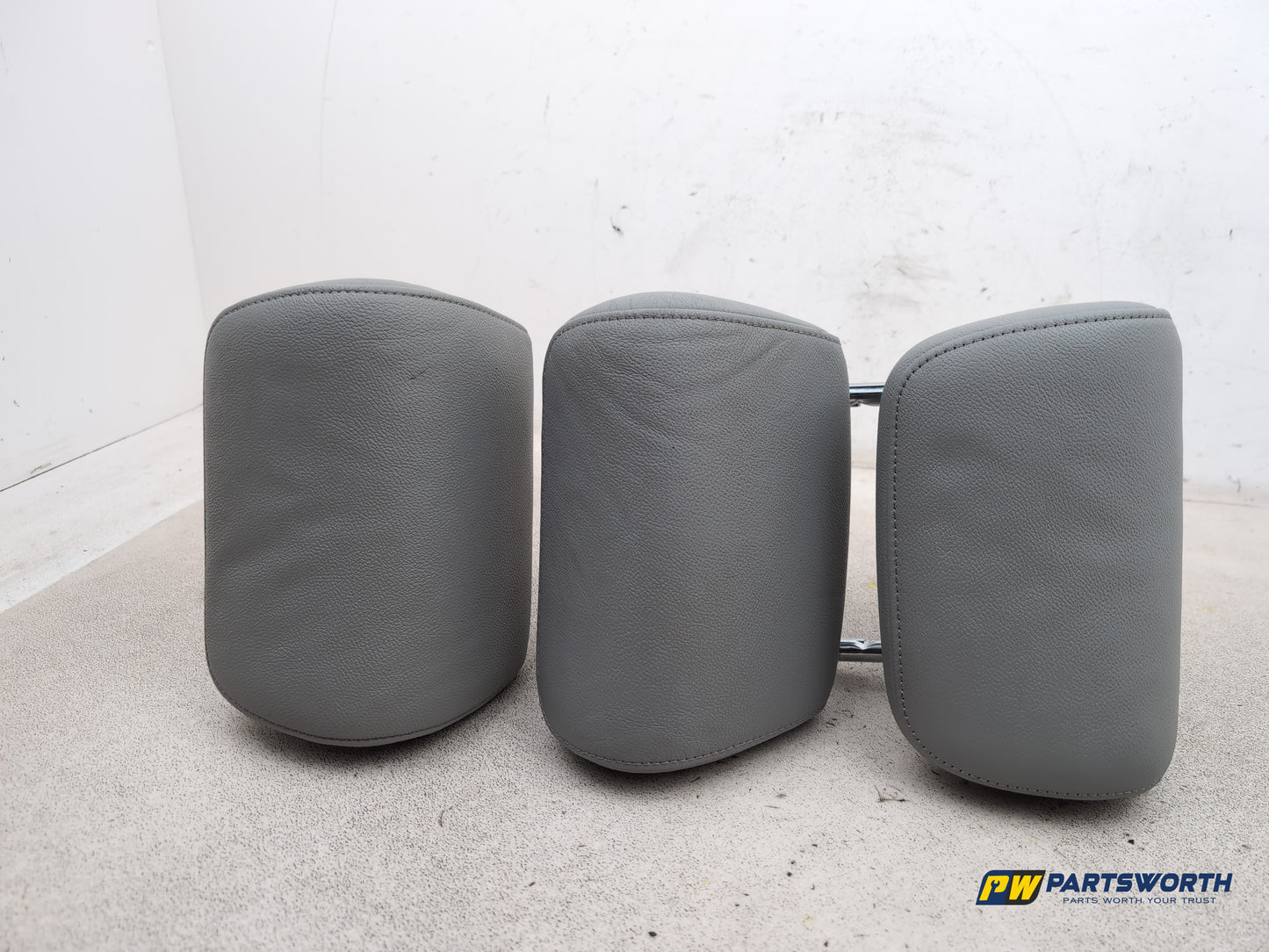 Audi A6 Se Tdi Quattro Auto Grey Leather Rear Headrest Set - photo 6