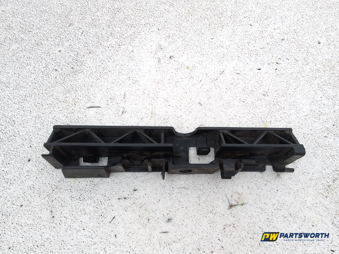 Audi A6 Se Tdi Quattro Auto Side Skirt Holder Front Left Passenger Side - photo 6