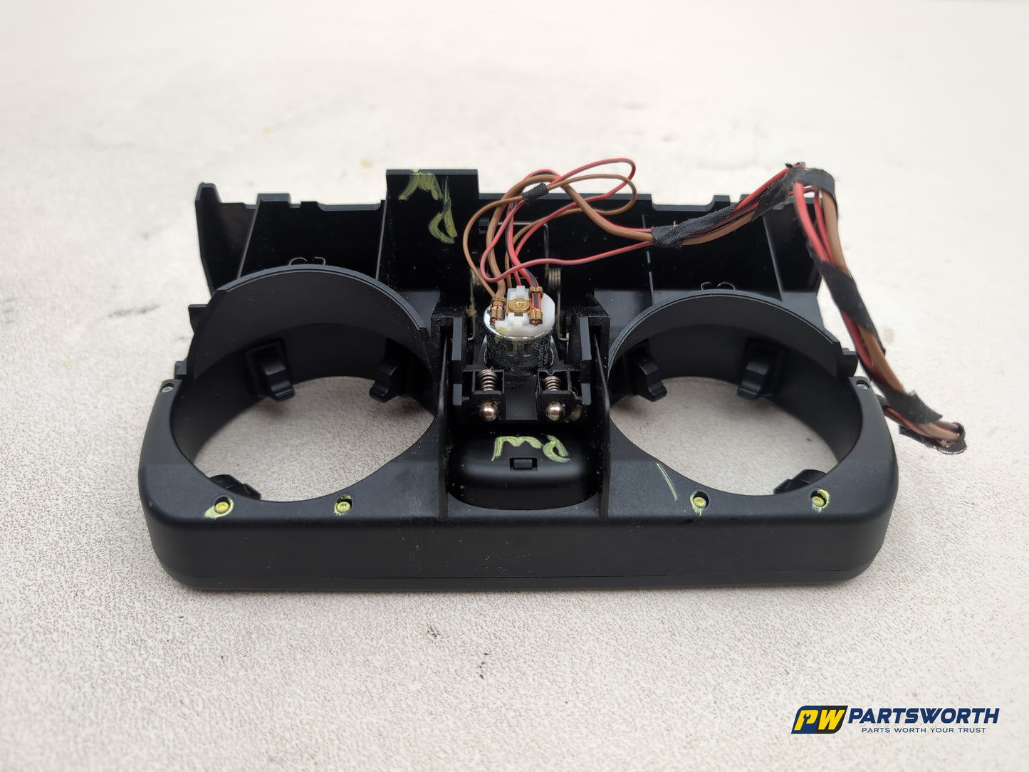 Centre Console Cup Holder 6