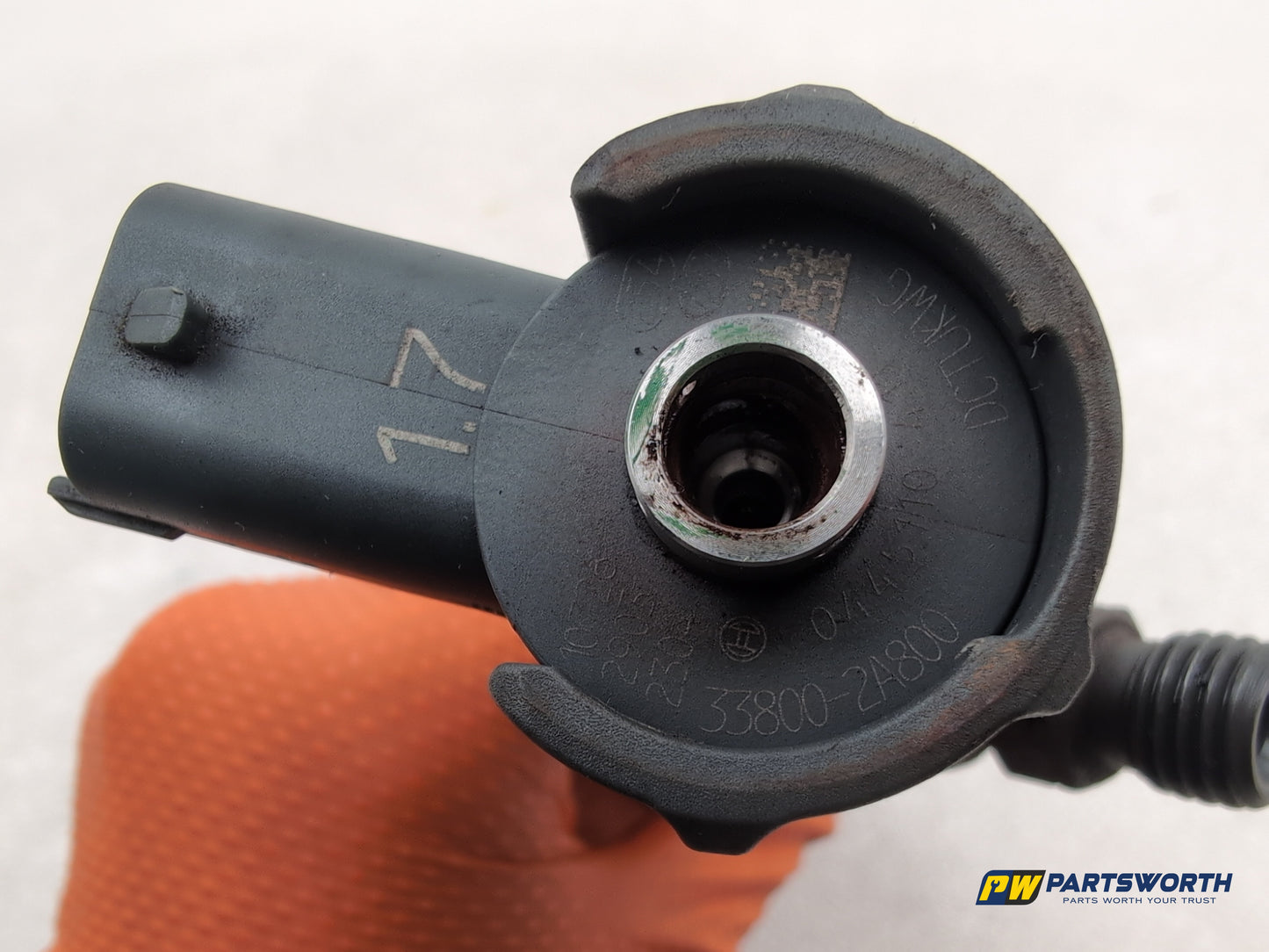Kia Sportage 3 Sat Nav Crdi 1.7l Diesel Fuel Injector 338002a800 2010-2015 - photo 6