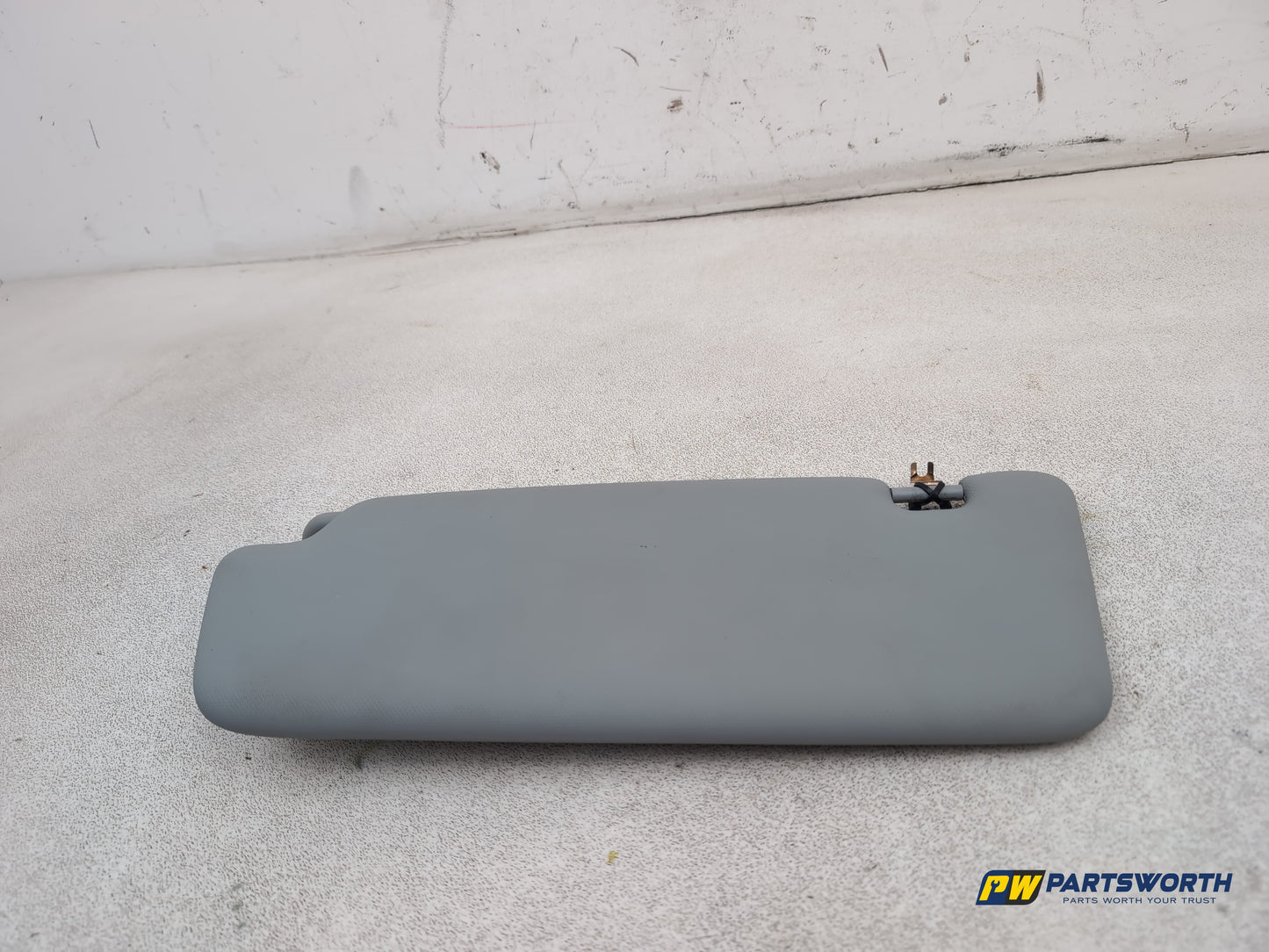 Sun Visor RH 6