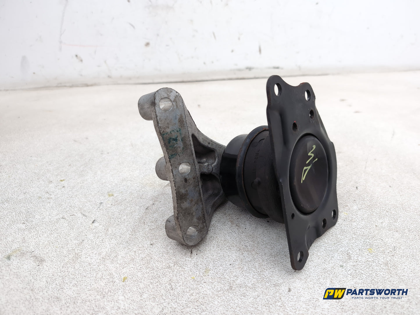 Engine Mounting RH 6