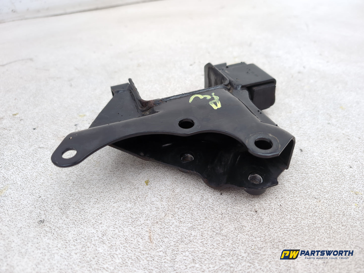 Transmission Mounting Bracket 6