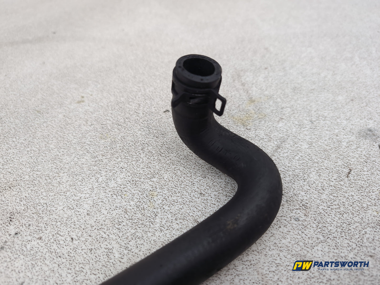 Mercedes-Benz E220 E-Class W212 Coolant Hose Pipe A2048305996 2009-2016 - photo 6