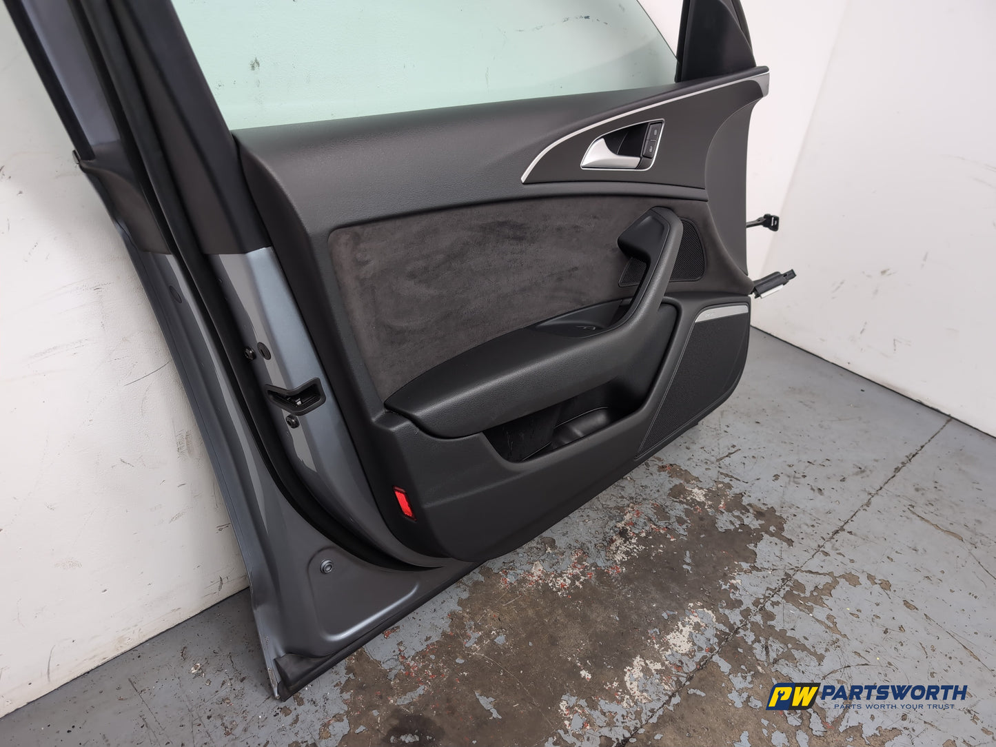 Door Front LH 12